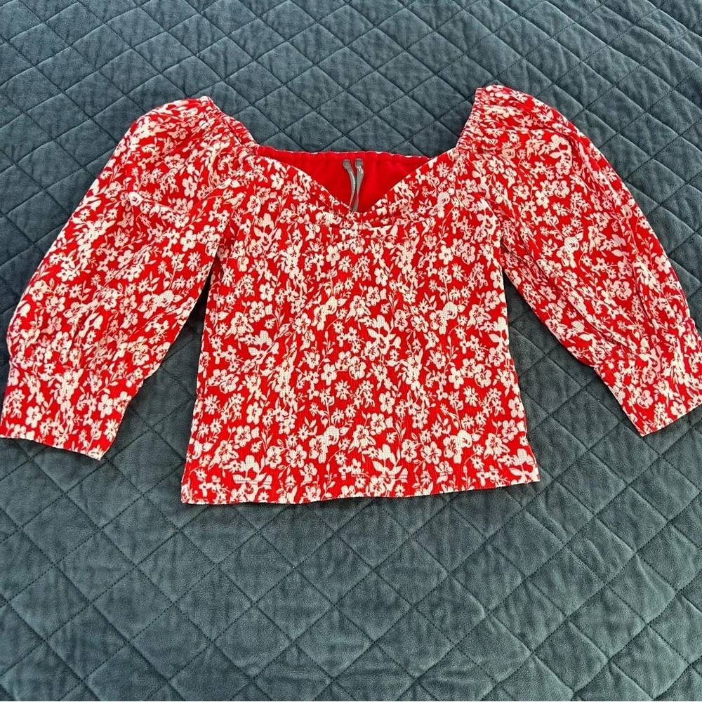 Anthropologie Top Women’s XS Shirt Floral Red Puff Sleeve Blouse B4